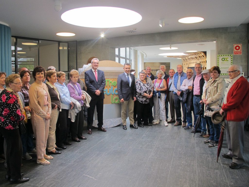 Ecoembes and the Government of La Rioja promote a recycling pilot project for the elderly that will be implemented in other regions