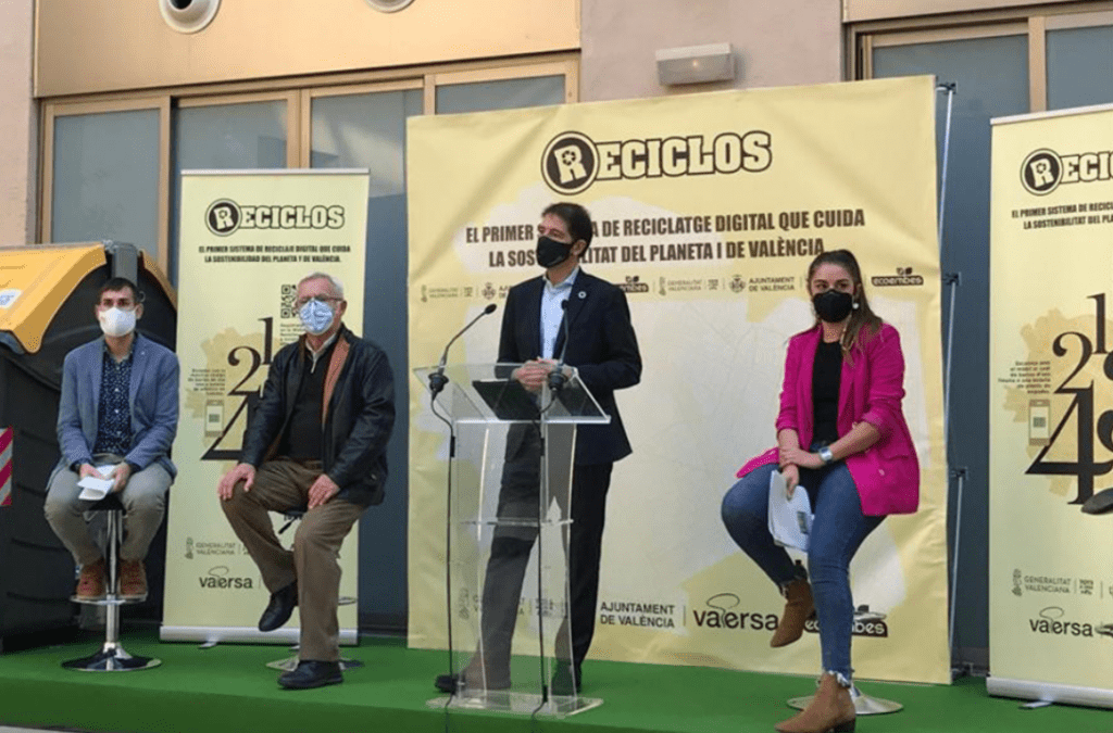 Valencia se convierte en la ciudad con mayor población en España en implantar RECICLOS, el sistema de reciclaje con recompensa de Ecoembes